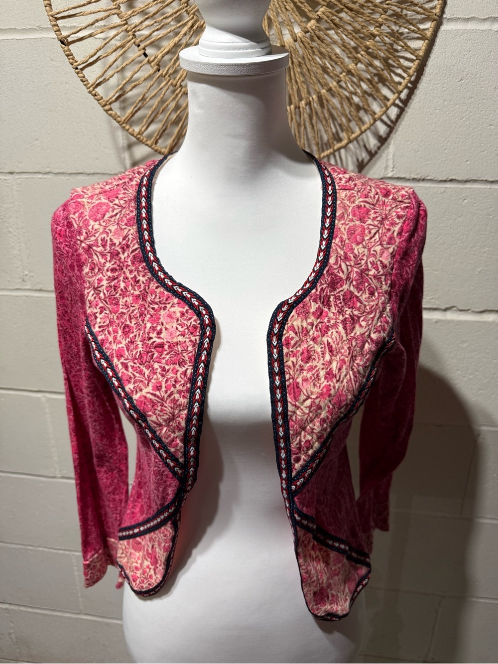 American Eagle Outfitters Pink Floral Trim Open-Front Blazer